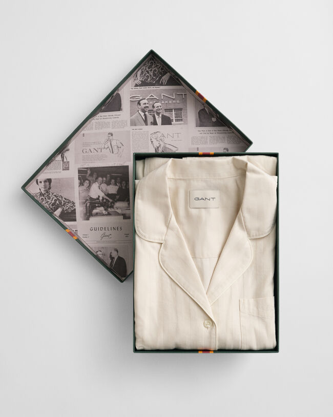 Coffret cadeau pyjama en satin à rayures