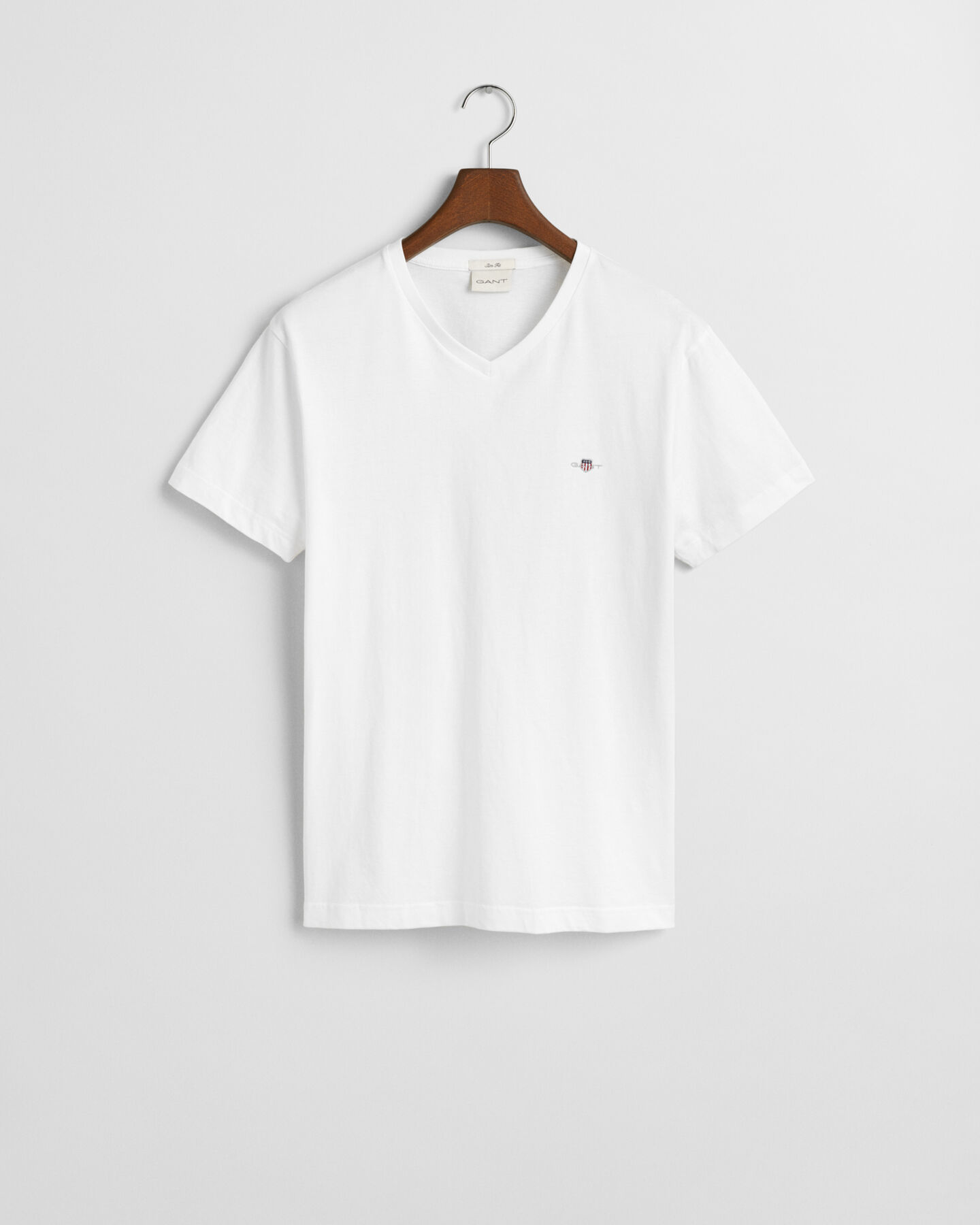 T-shirt col V coupe slim Shield