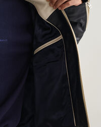 Veste courte en cuir