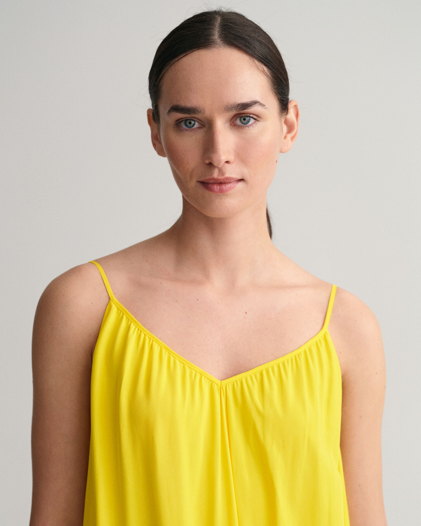 Robe longue &agrave; bretelles