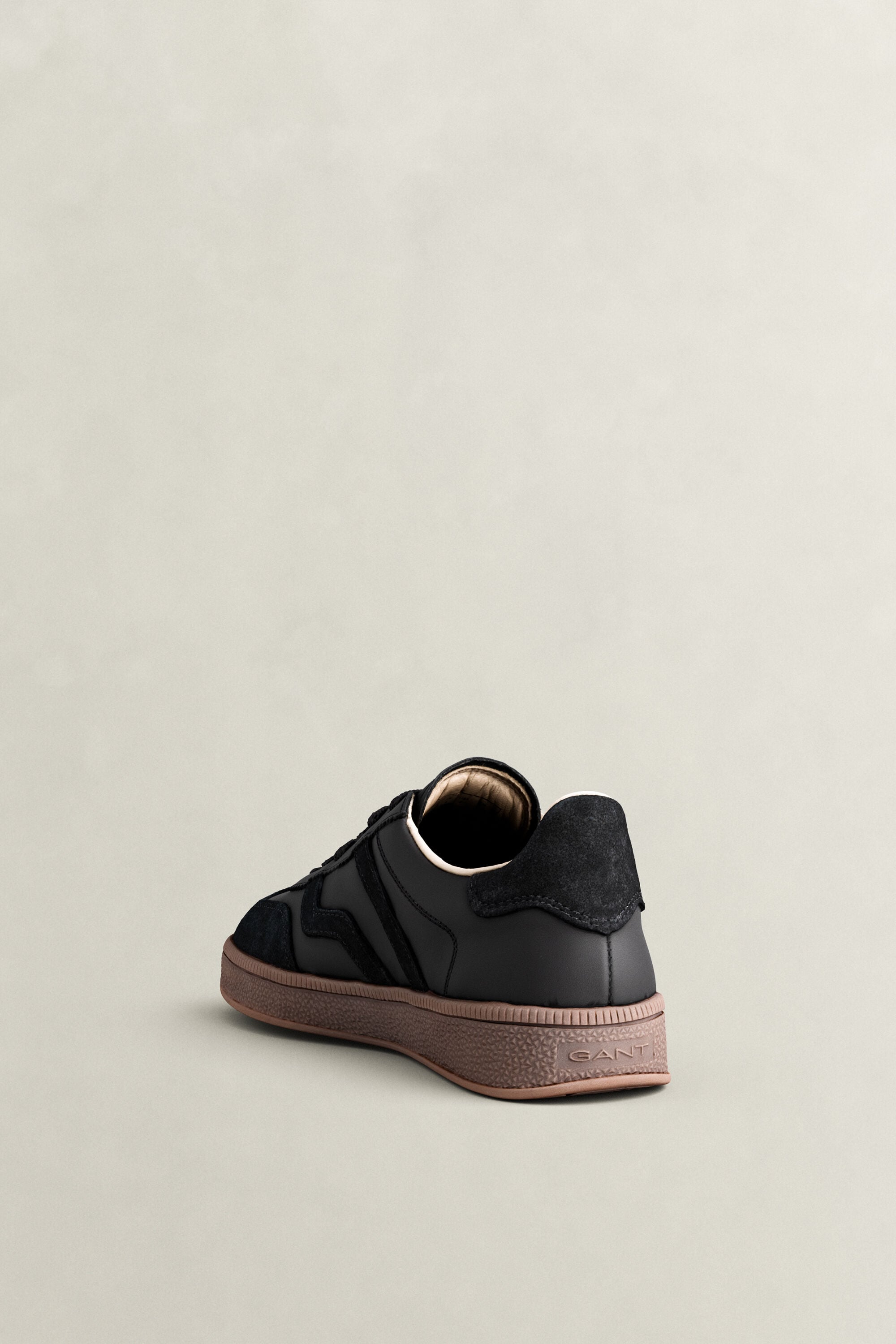 Baskets en daim et cuir Cuzima